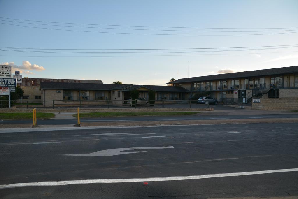 Adrian Motel ฟอร์บส์ ภายนอก รูปภาพ
